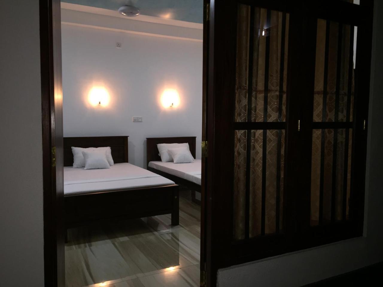 Anthony Guesthouse Hikkaduwa Exterior foto